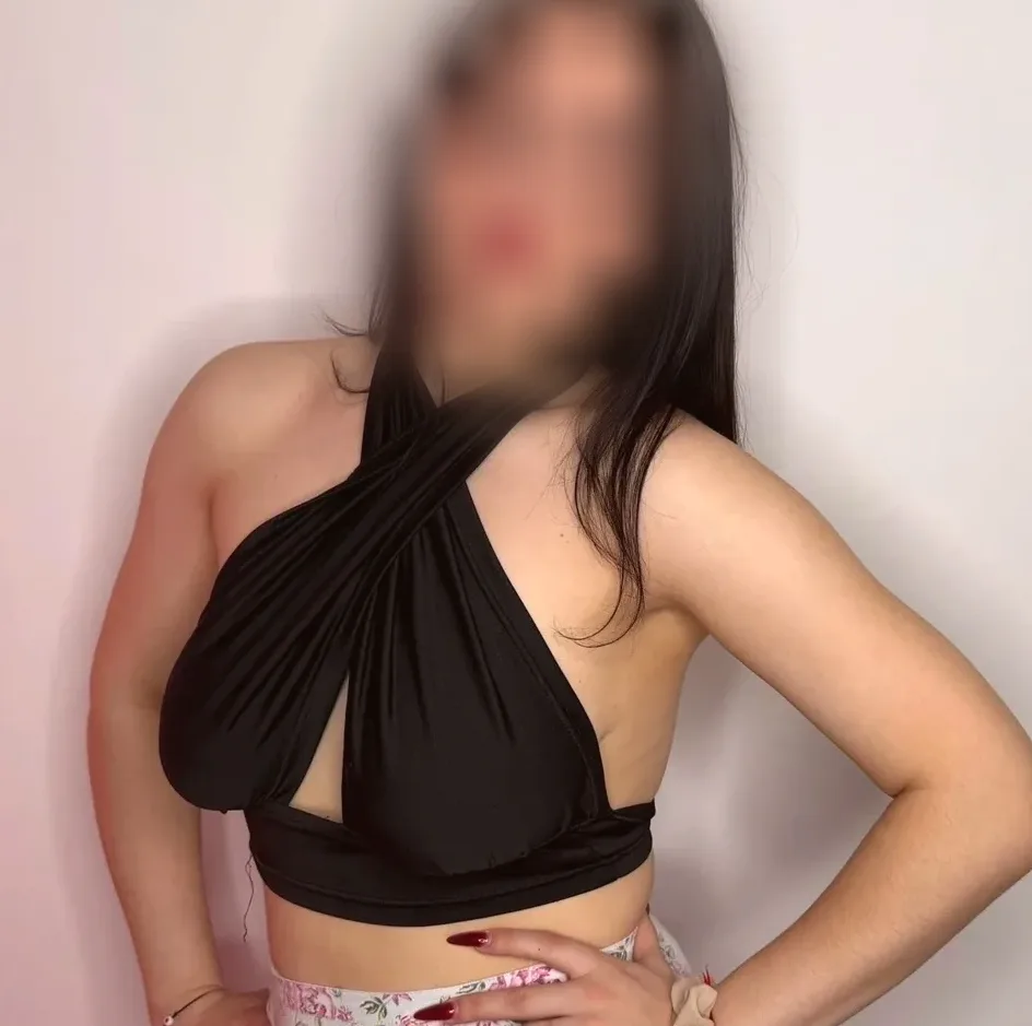 Ailsa, 20