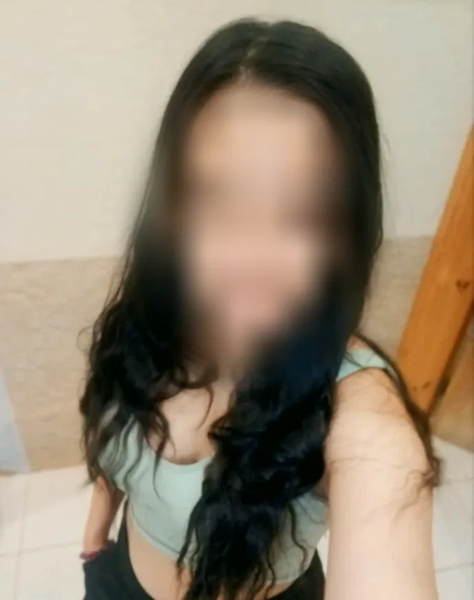 Natalie, 29