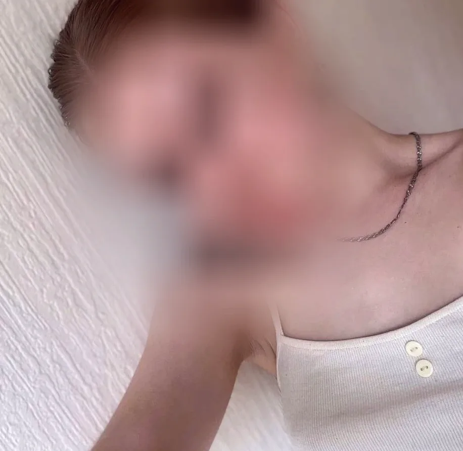 Salma, 24